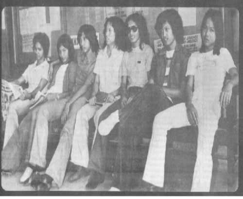 Ang mga Iskolar ng Bayan na naka-bell bottom, Dekada 1960s.